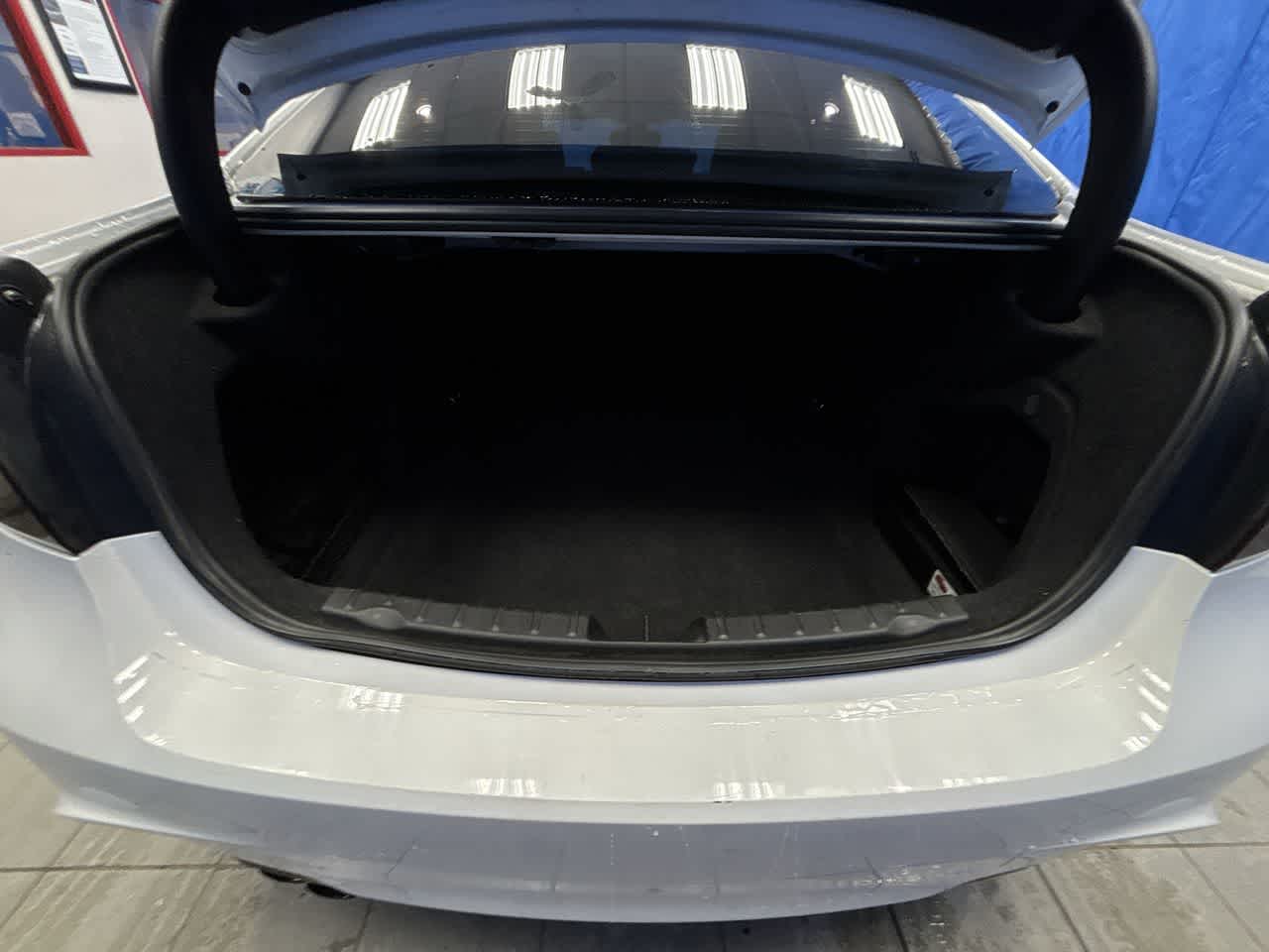 Thumbnail: 2013 BMW 3 Series - 19