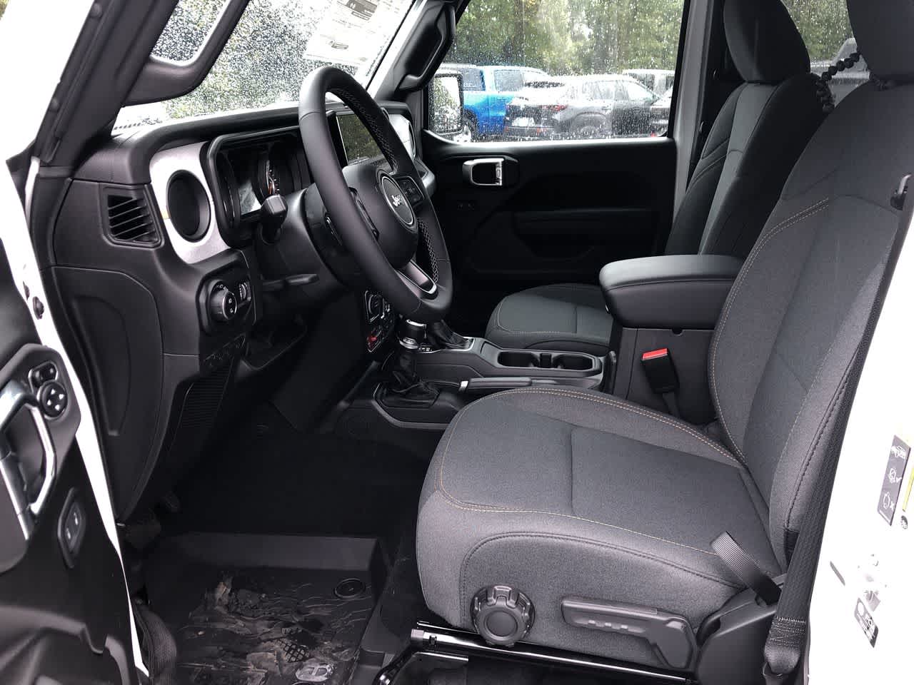 Thumbnail: 2025 Jeep Gladiator - 22