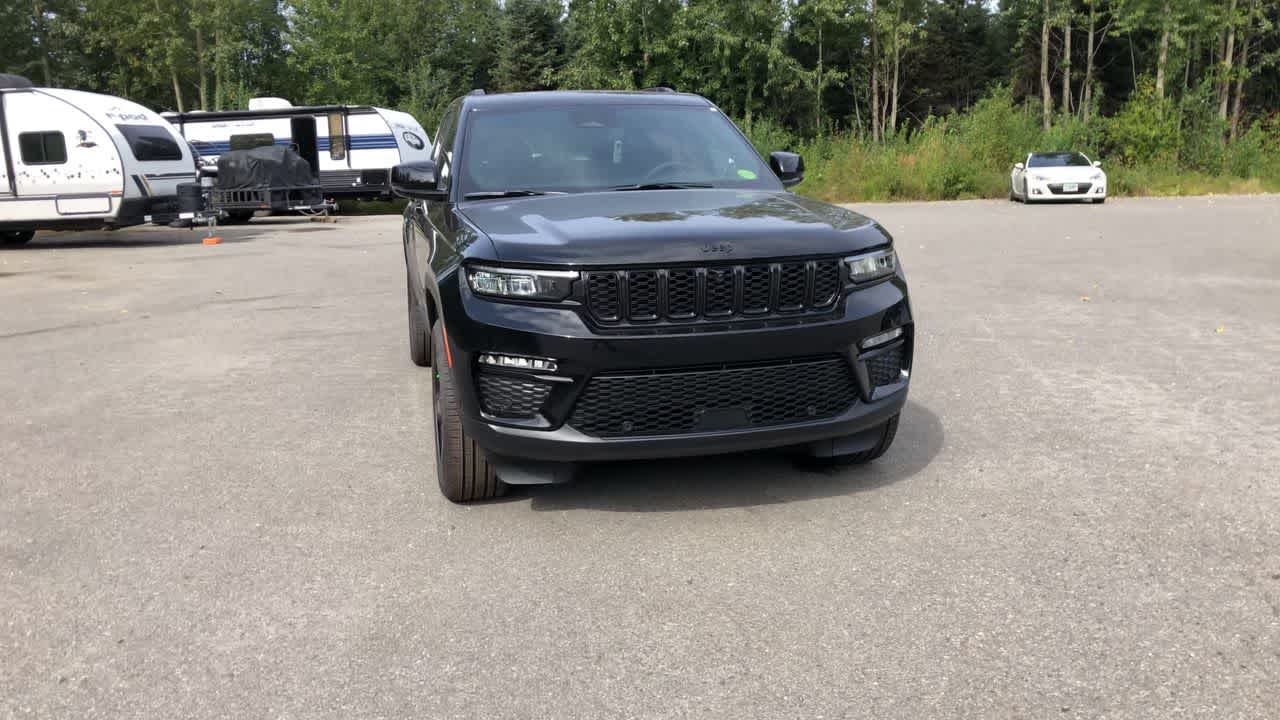 Thumbnail: 2025 Jeep Grand Cherokee - 3