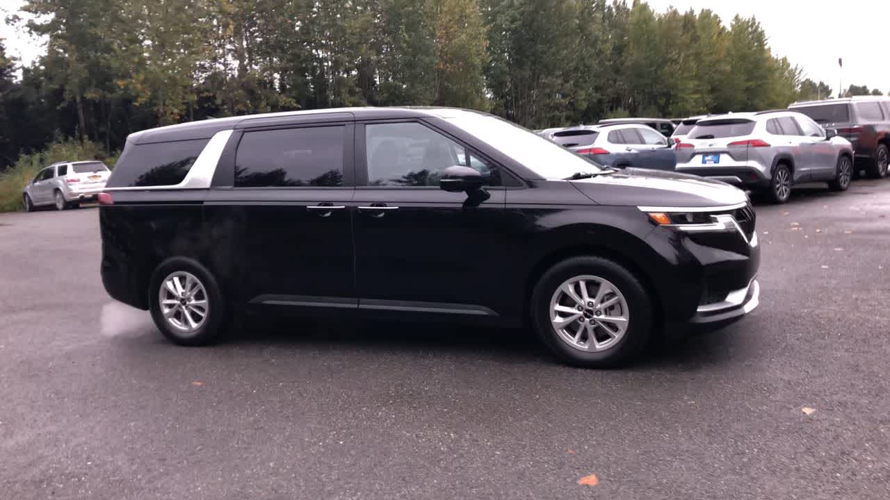 Thumbnail: 2024 Kia Carnival - 17