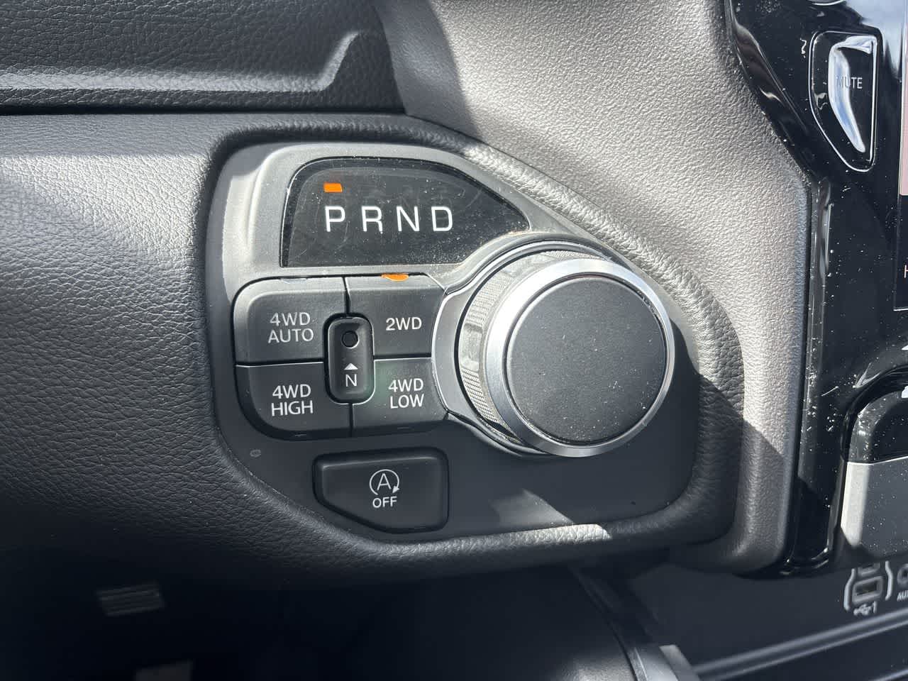 Thumbnail: 2025 RAM 1500 - 27