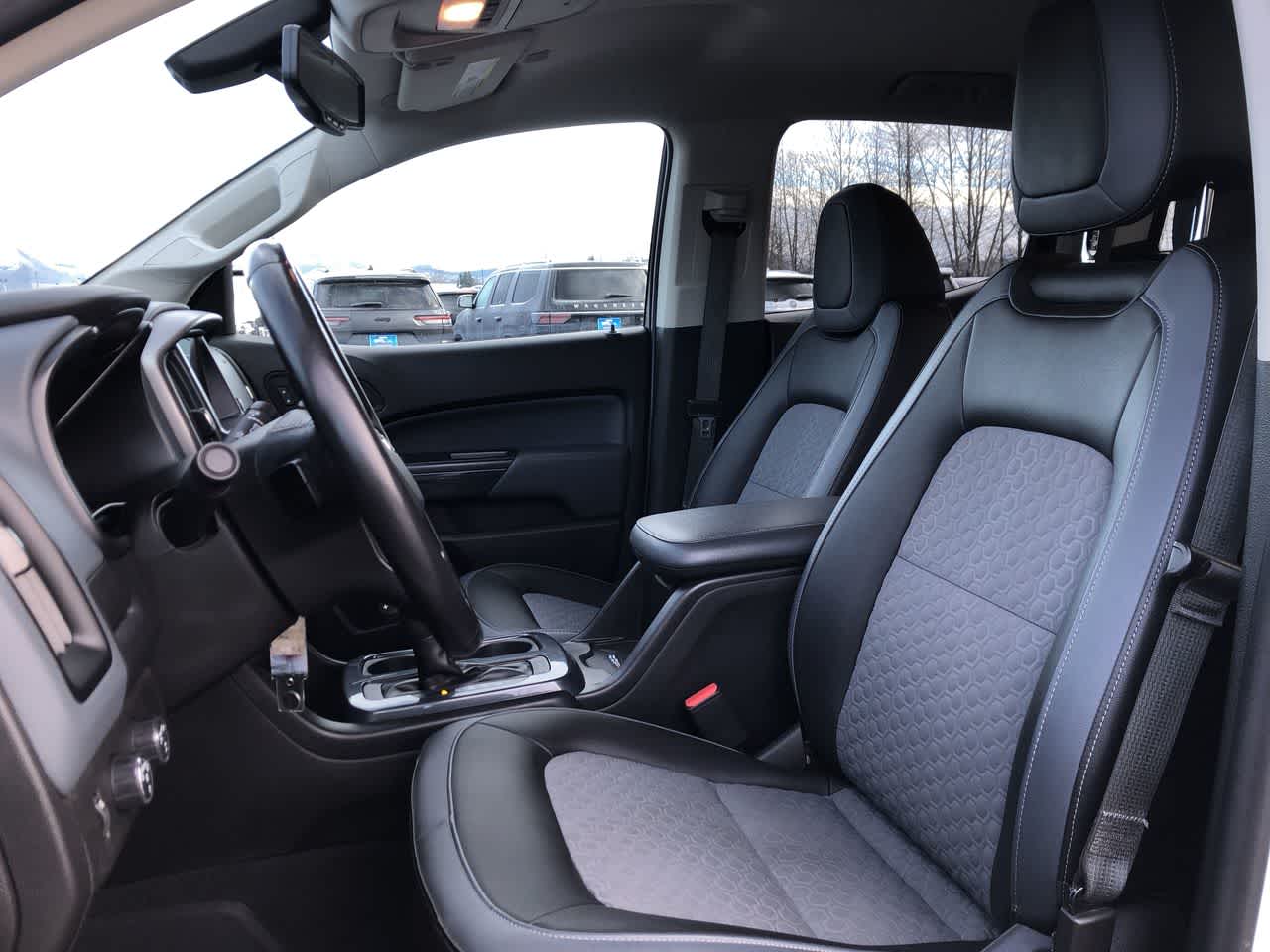 Thumbnail: 2020 Chevrolet Colorado - 23