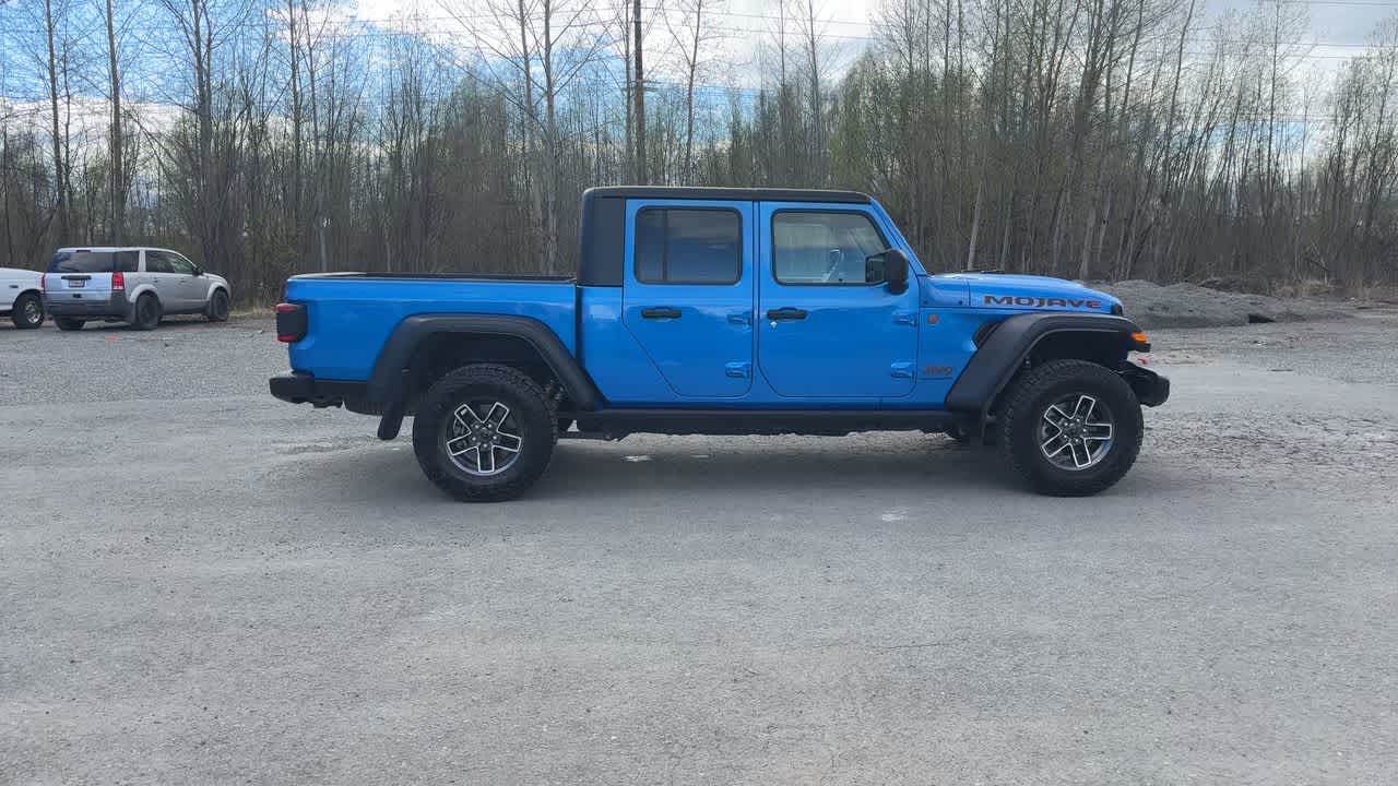 Thumbnail: 2024 Jeep Gladiator - 16