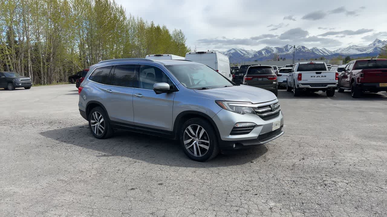 Thumbnail: 2018 Honda Pilot - 2