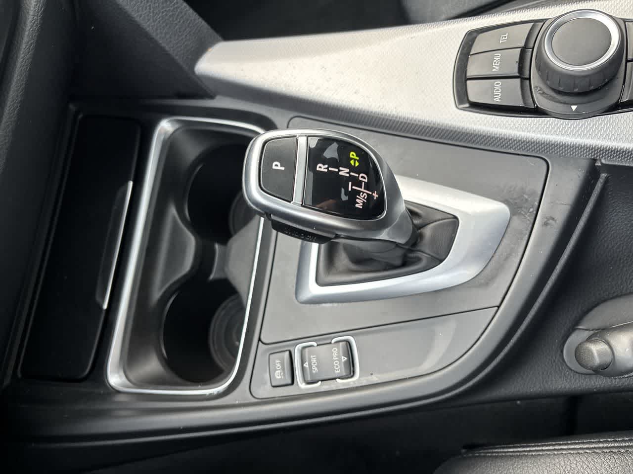 Thumbnail: 2013 BMW 3 Series - 26