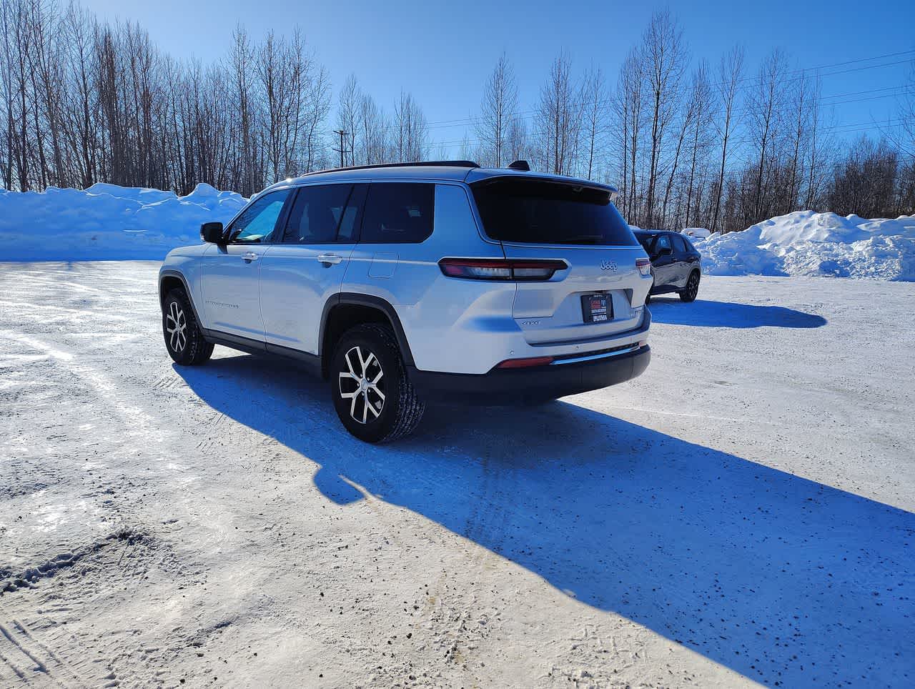 Thumbnail: 2024 Jeep Grand Cherokee L - 6