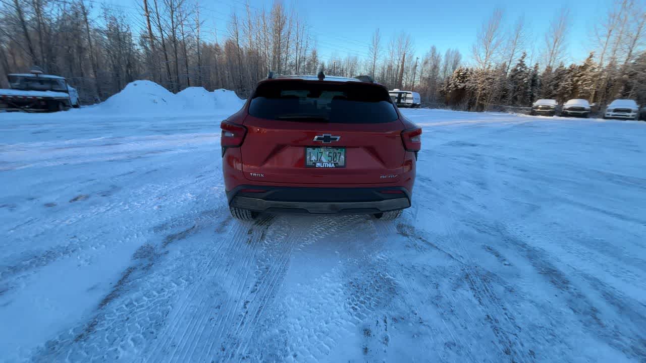 Thumbnail: 2024 Chevrolet Trax - 12