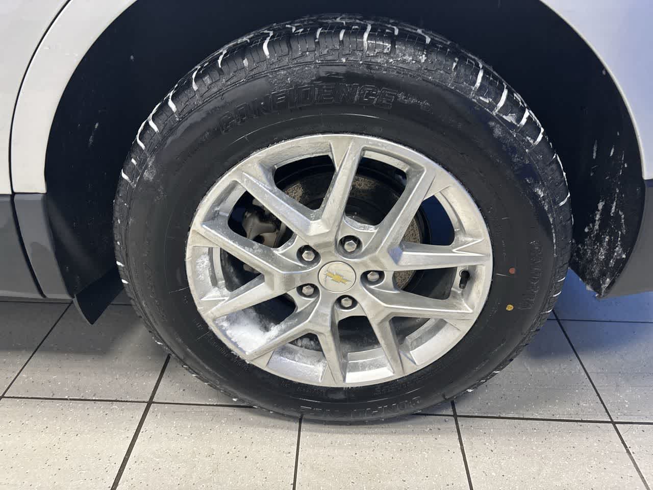 Thumbnail: 2022 Chevrolet Equinox - 13