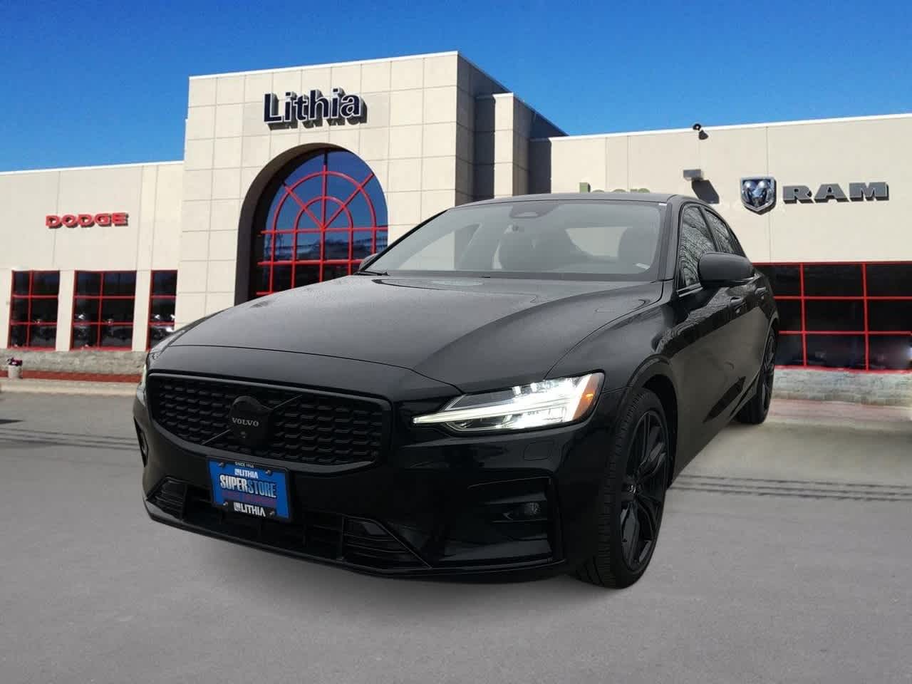 Thumbnail: 2024 Volvo S60 - 1