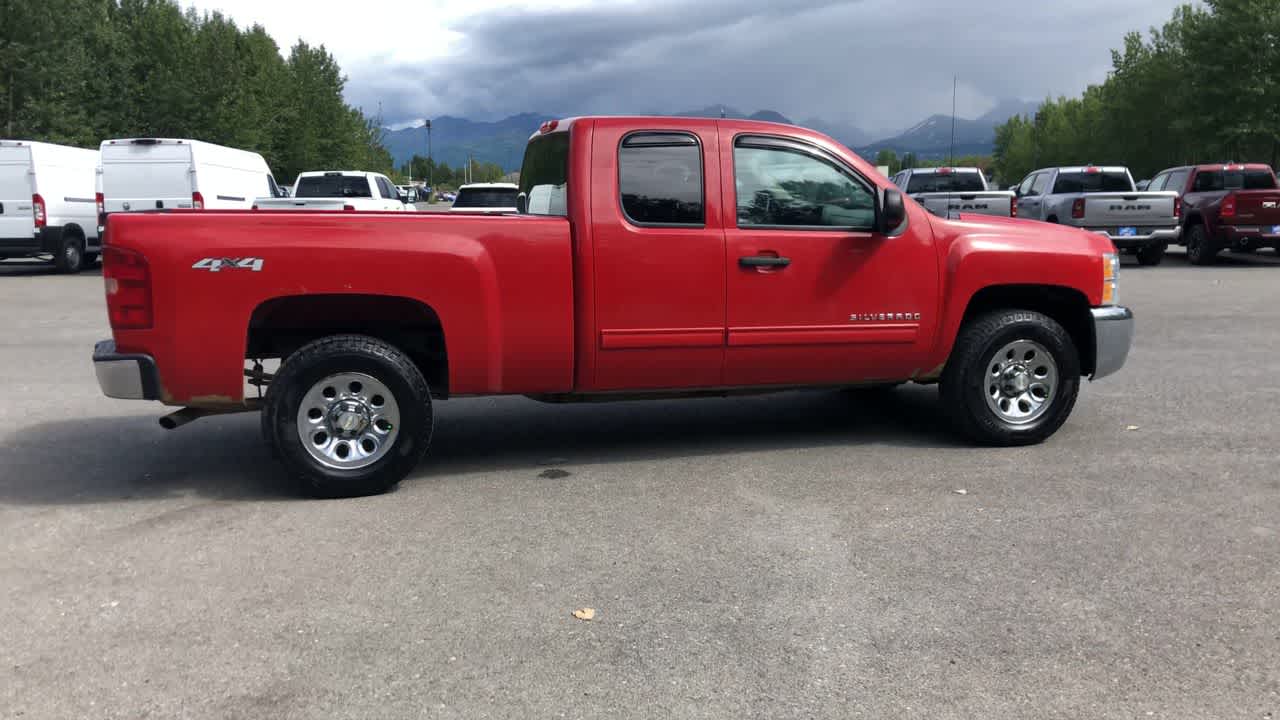 Thumbnail: 2012 Chevrolet Silverado 1500 - 15