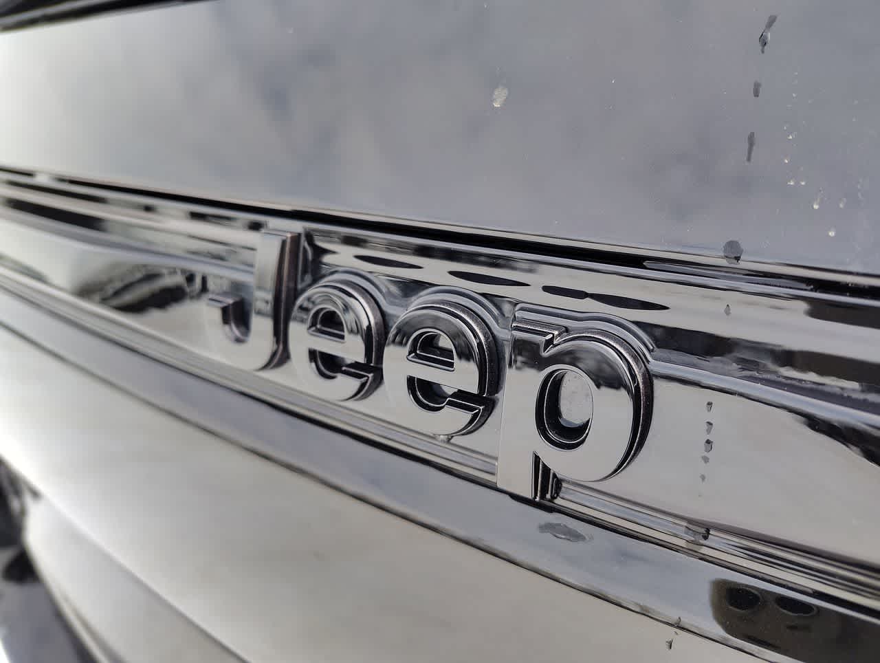 Thumbnail: 2026 Jeep Grand Cherokee - 11