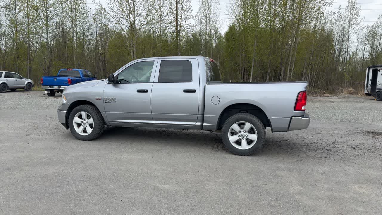 Thumbnail: 2023 RAM 1500 Classic - 9