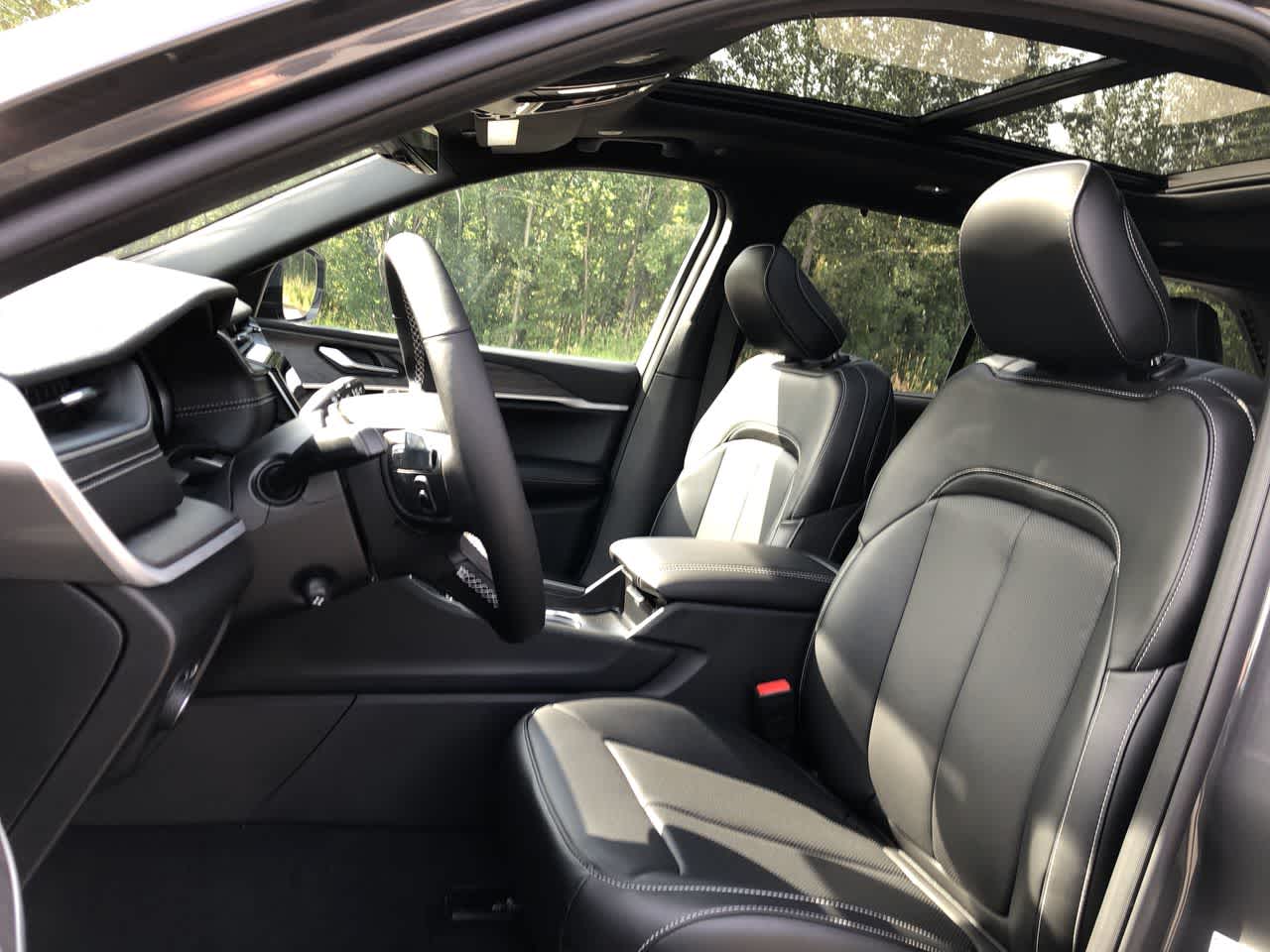 Thumbnail: 2025 Jeep Grand Cherokee - 23