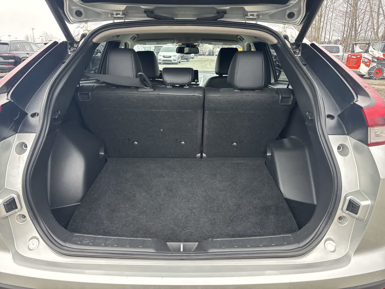 Thumbnail: 2024 Mitsubishi Eclipse Cross - 10