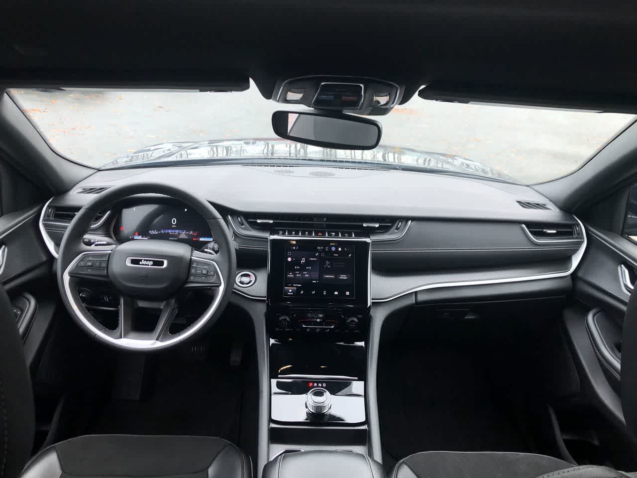 Thumbnail: 2024 Jeep Grand Cherokee L - 18