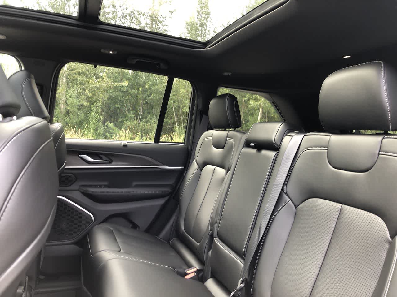 Thumbnail: 2025 Jeep Grand Cherokee - 22