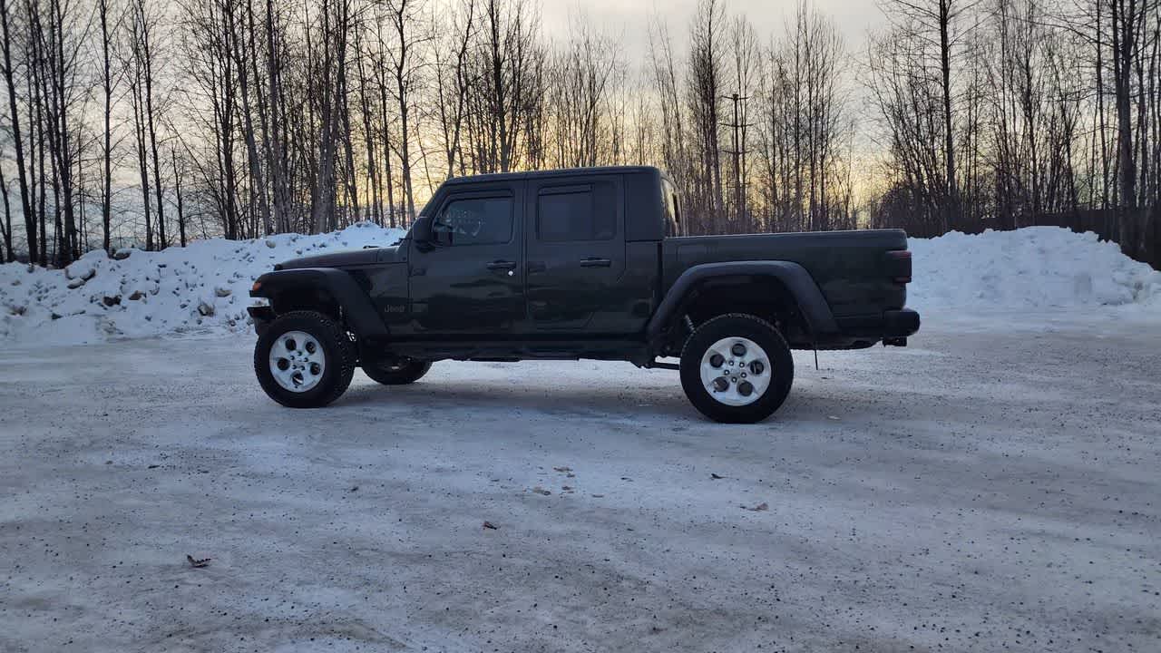 Thumbnail: 2021 Jeep Gladiator - 9
