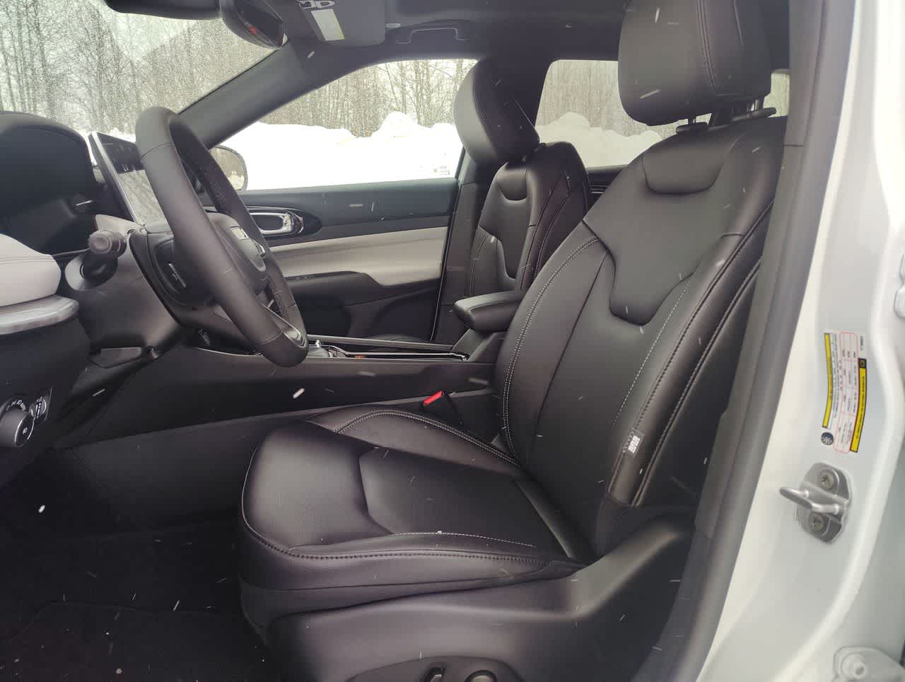 Thumbnail: 2026 Jeep Compass - 15