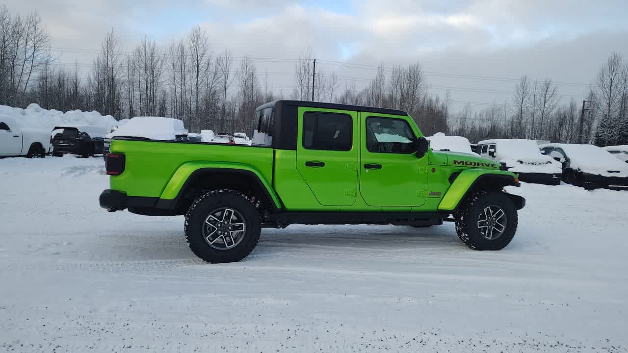 Thumbnail: 2026 Jeep Gladiator - 14