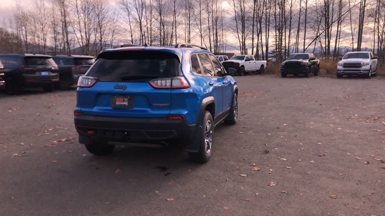 Thumbnail: 2022 Jeep Cherokee - 12