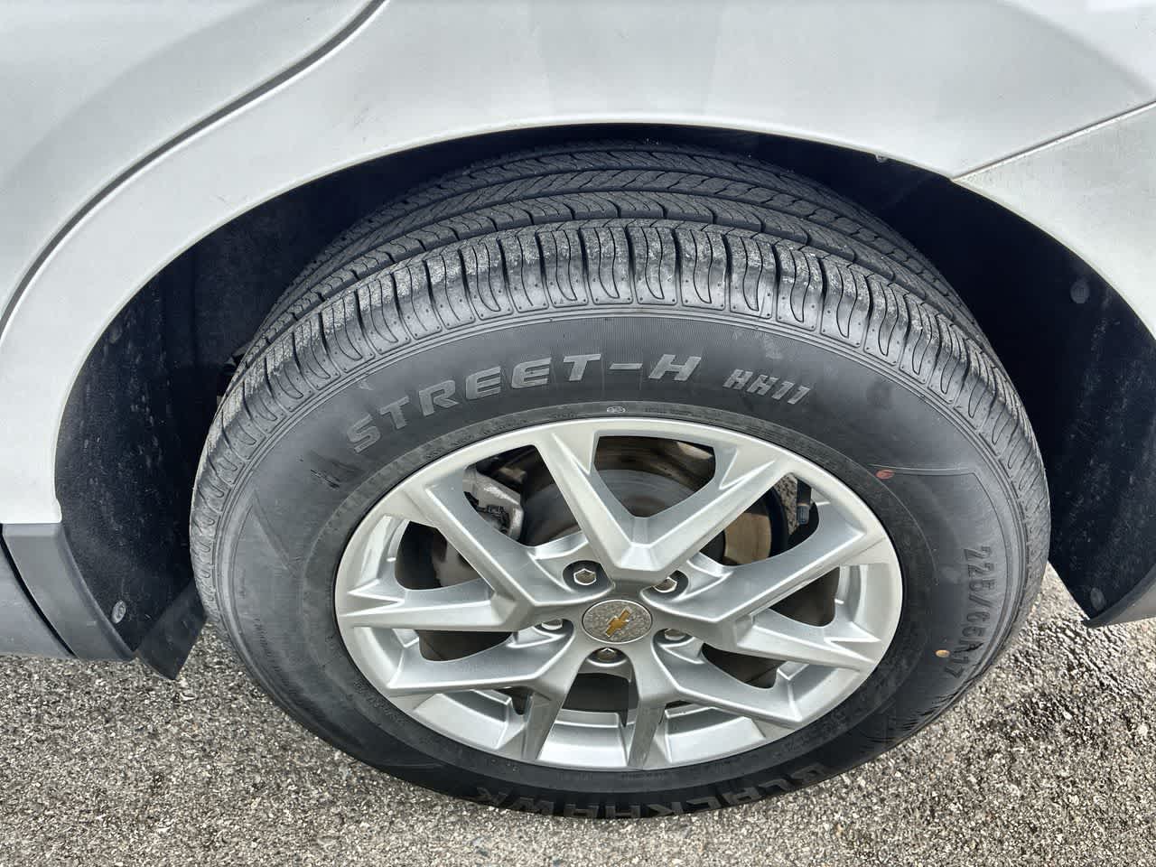 Thumbnail: 2024 Chevrolet Equinox - 13