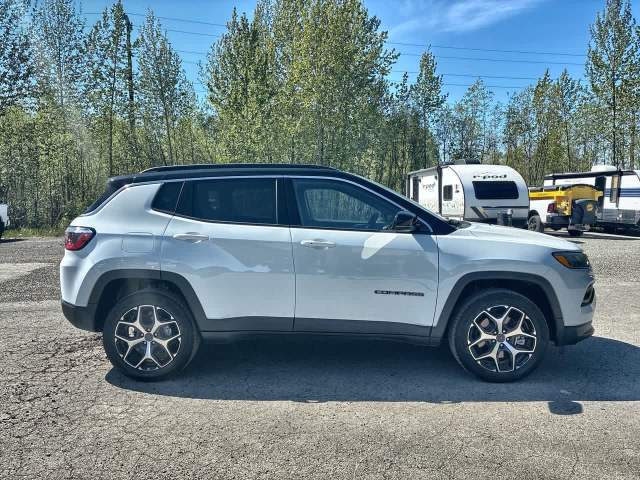 Thumbnail: 2026 Jeep Compass - 9