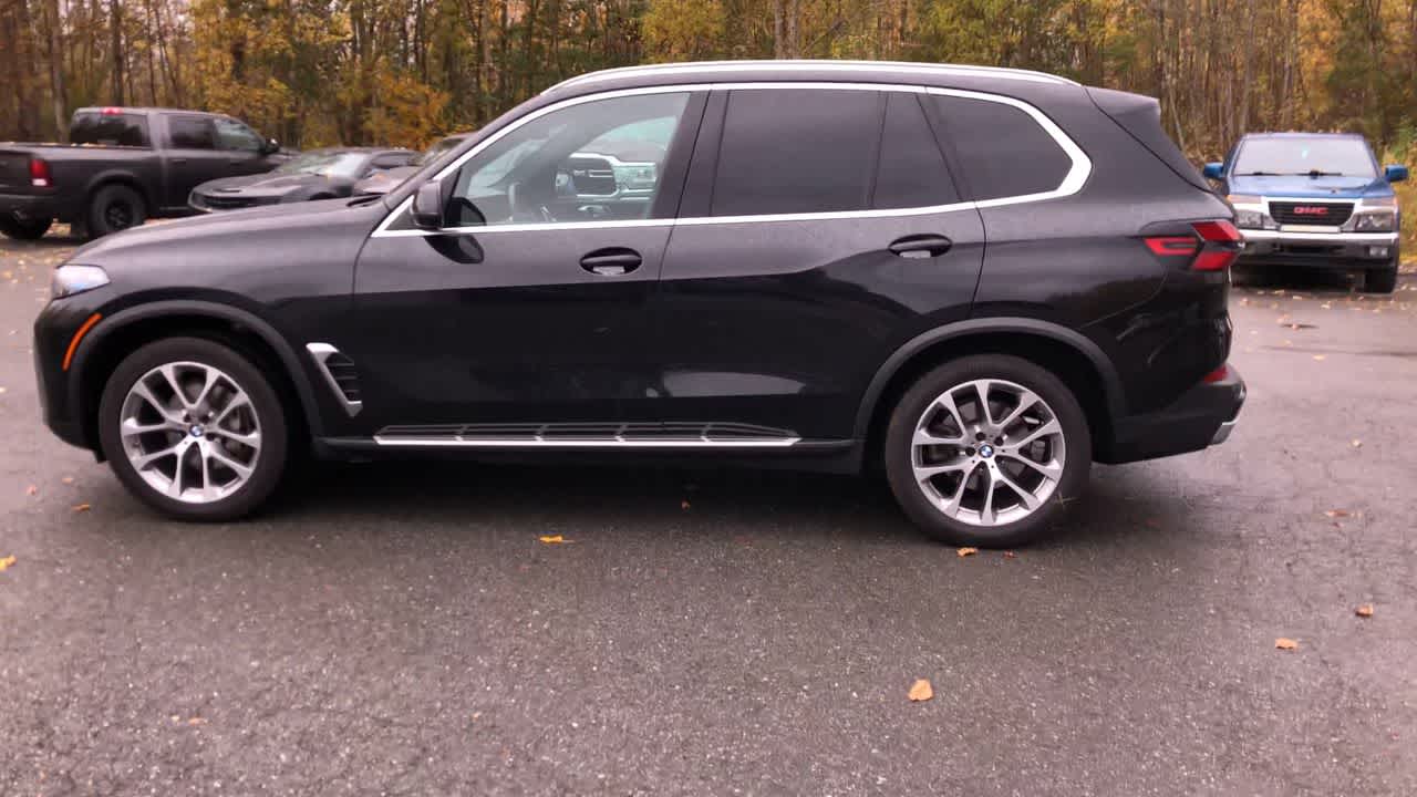 Thumbnail: 2025 BMW X5 - 8