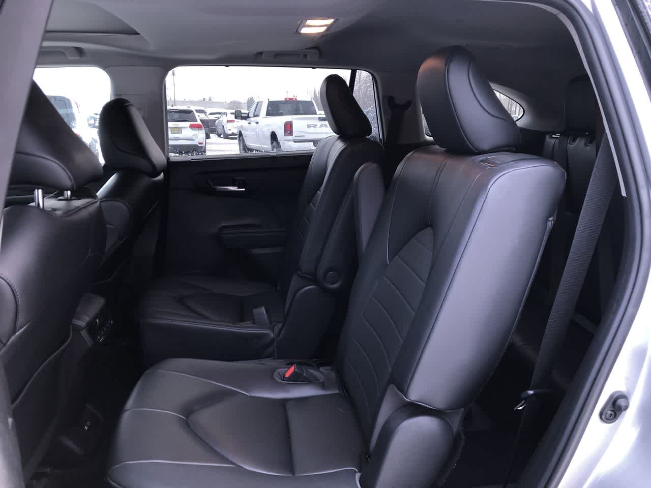 Thumbnail: 2023 Toyota Highlander - 22