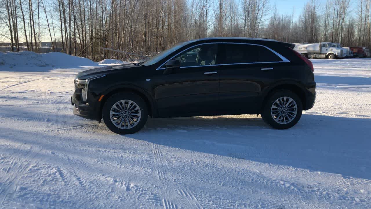 Thumbnail: 2024 Cadillac XT4 - 7