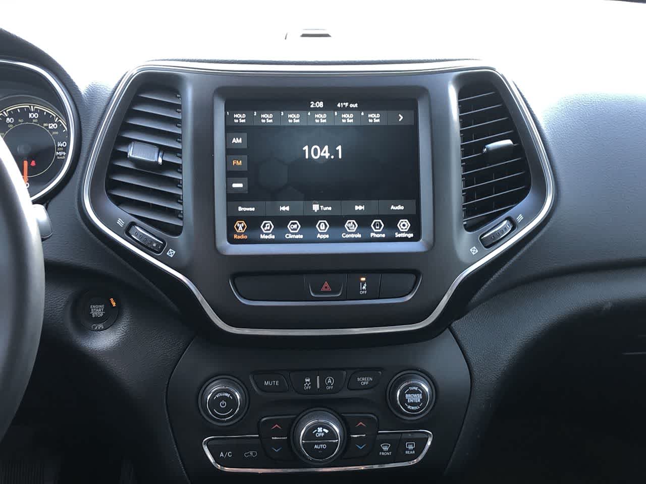 Thumbnail: 2022 Jeep Cherokee - 34