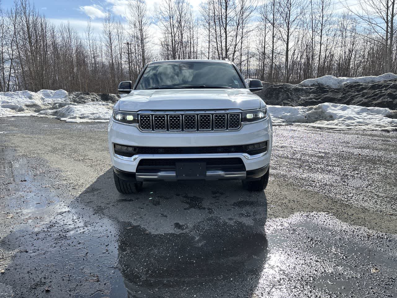 Thumbnail: 2024 Jeep Grand Wagoneer L - 3