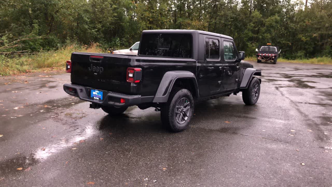 Thumbnail: 2025 Jeep Gladiator - 14