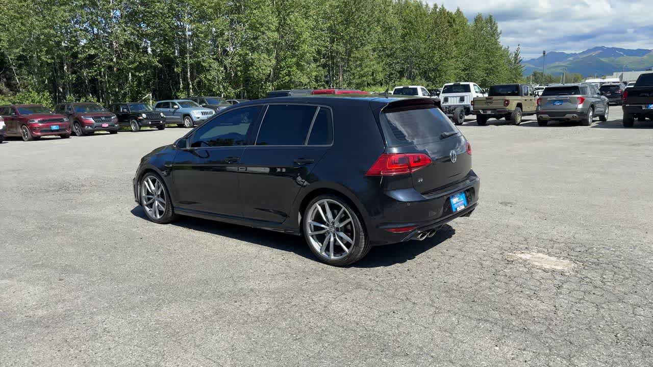 Thumbnail: 2017 Volkswagen Golf - 10