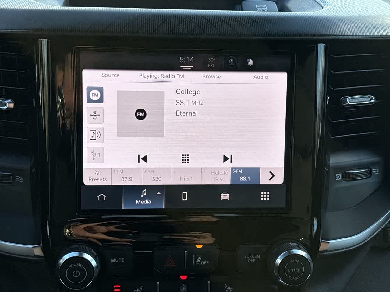 Thumbnail: 2026 RAM 1500 - 26