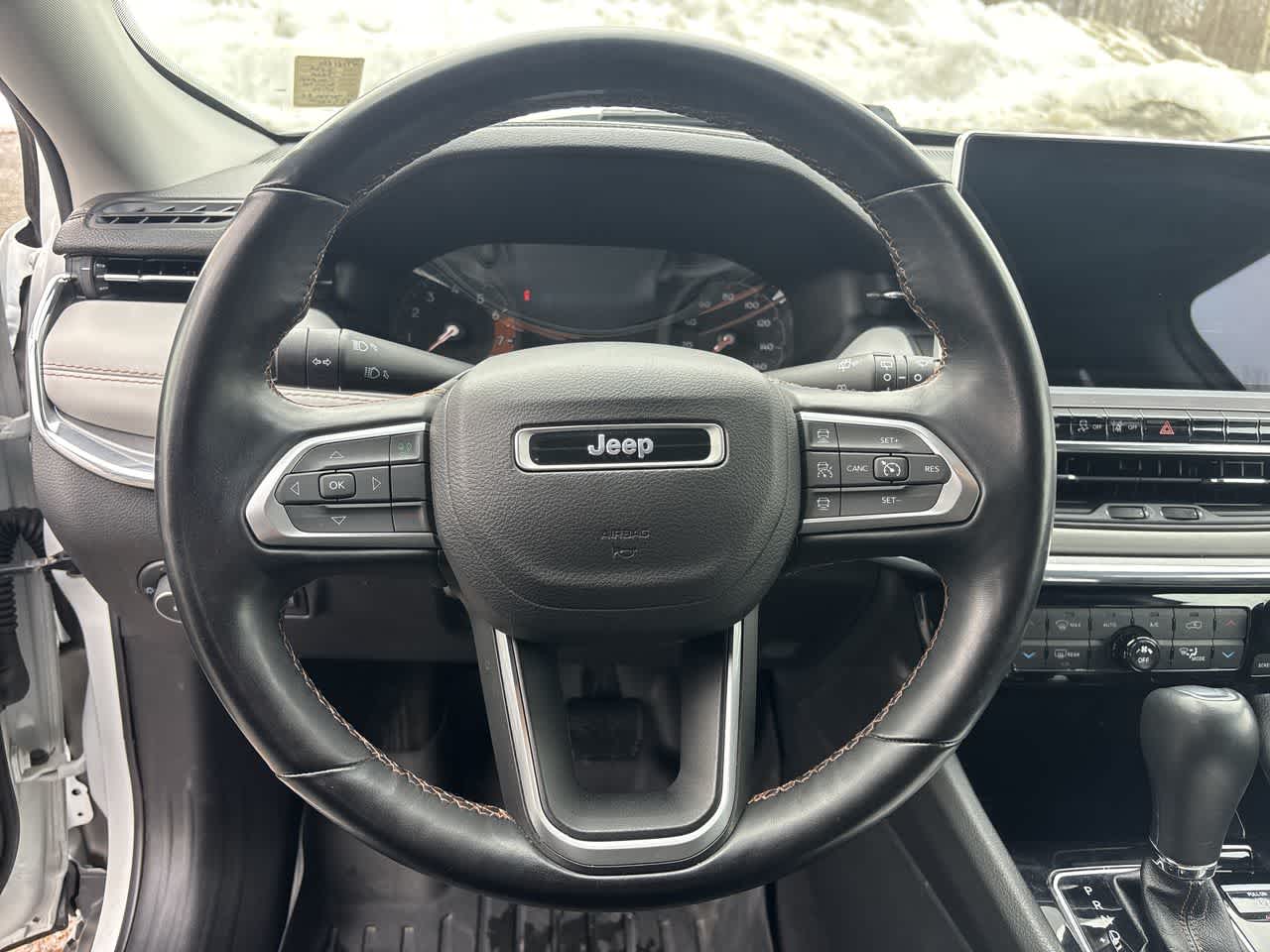 Thumbnail: 2022 Jeep Compass - 16