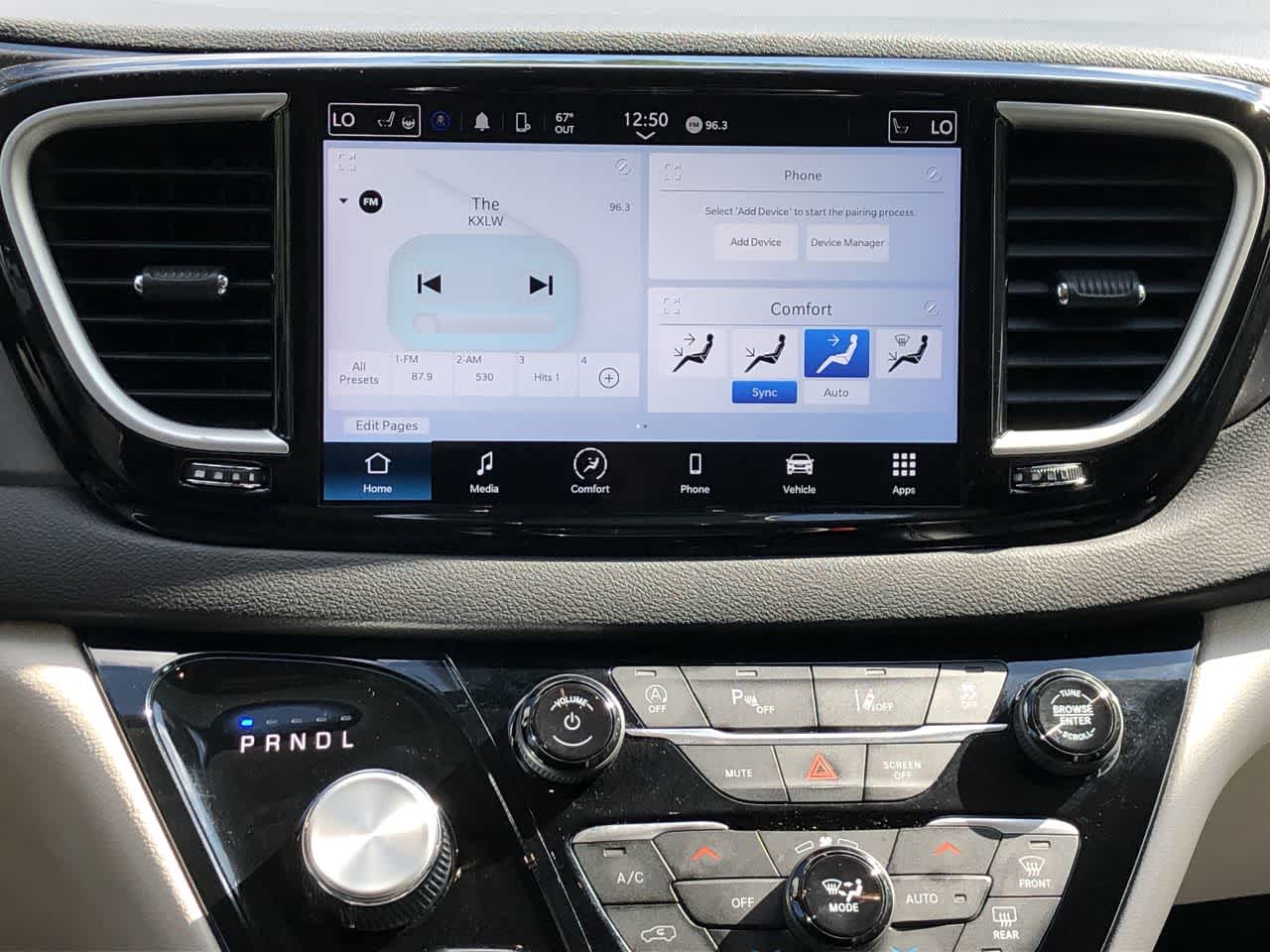 Thumbnail: 2024 Chrysler Pacifica - 26