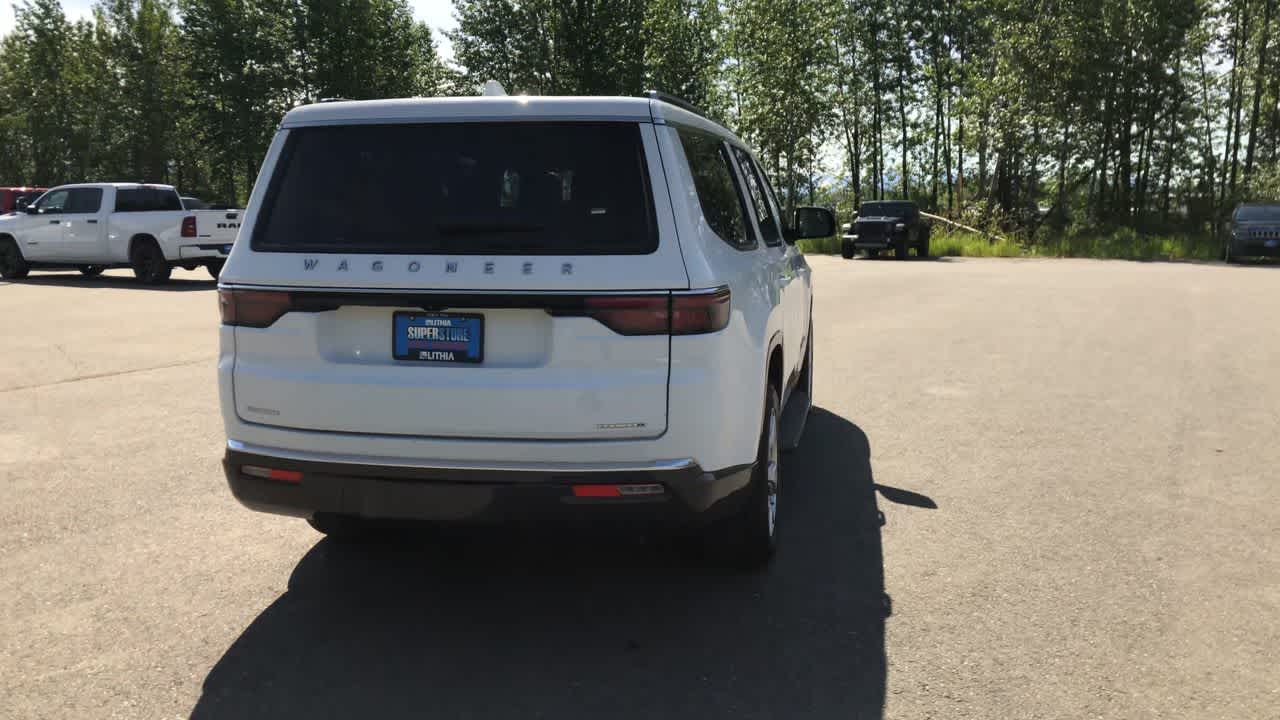 2022 Jeep Wagoneer Series II 12
