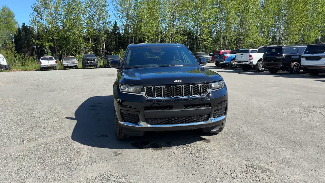 Thumbnail: 2026 Jeep Grand Cherokee - 4
