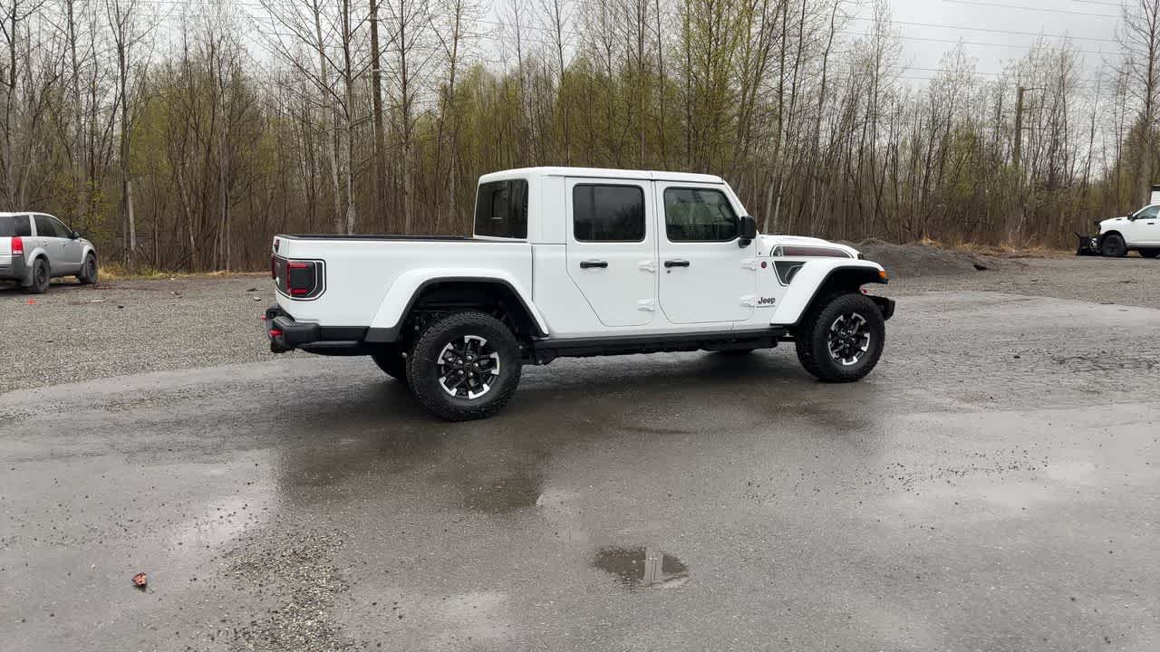 Thumbnail: 2026 Jeep Gladiator - 15