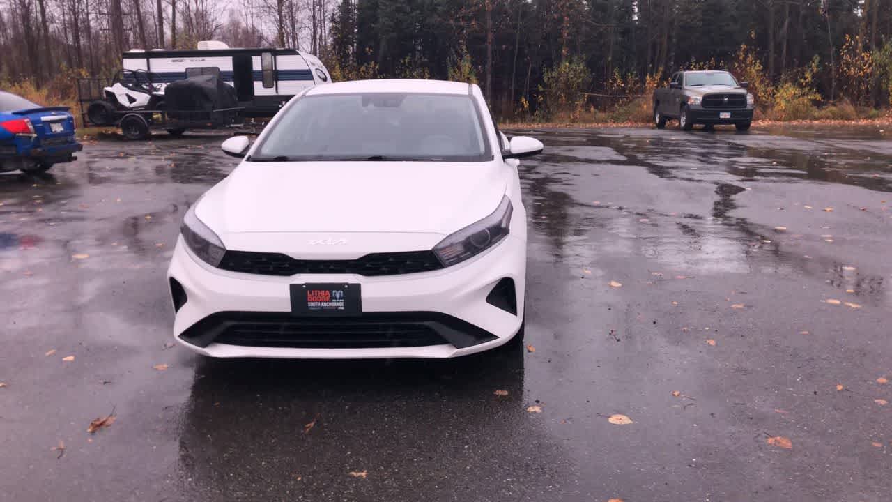 Thumbnail: 2024 Kia Forte - 4