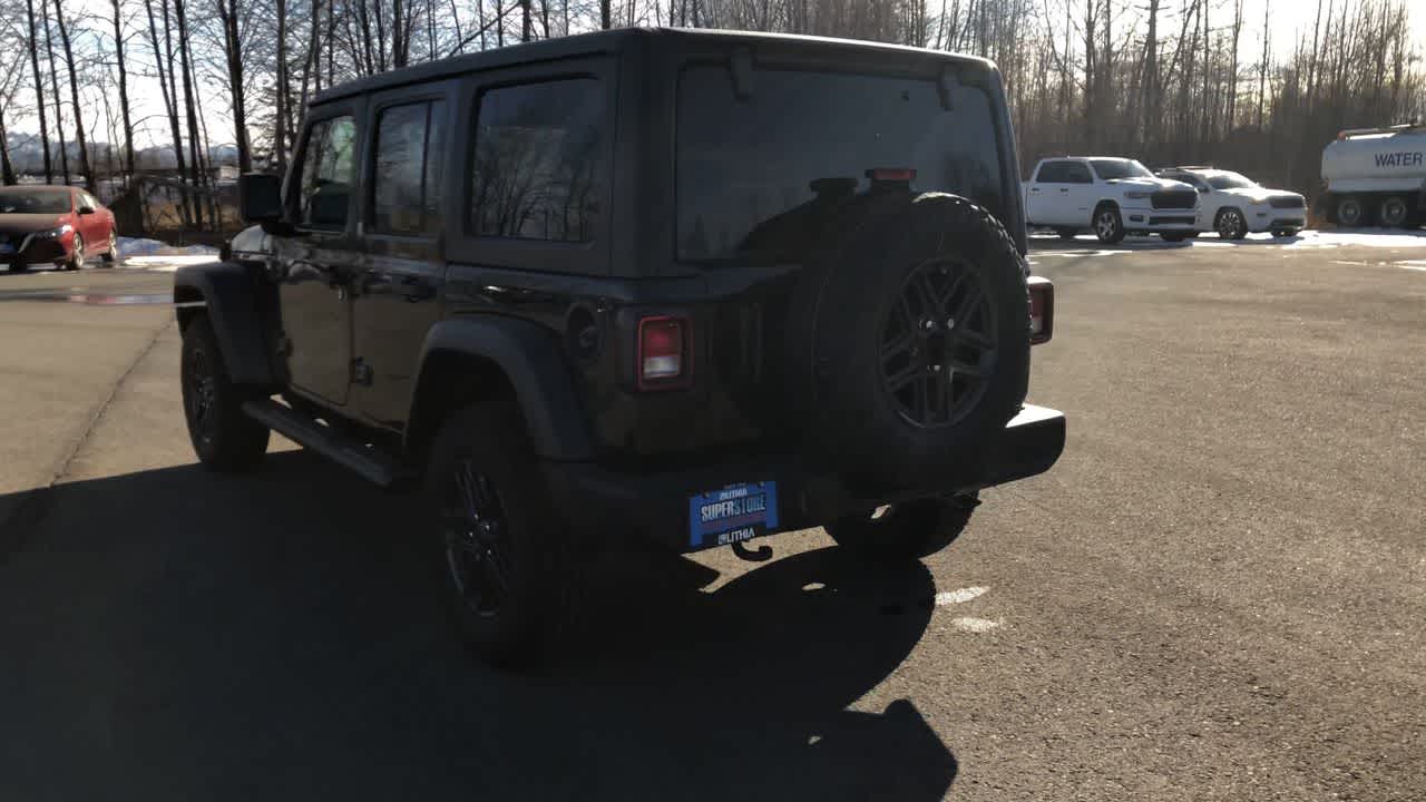 Thumbnail: 2025 Jeep Wrangler - 10