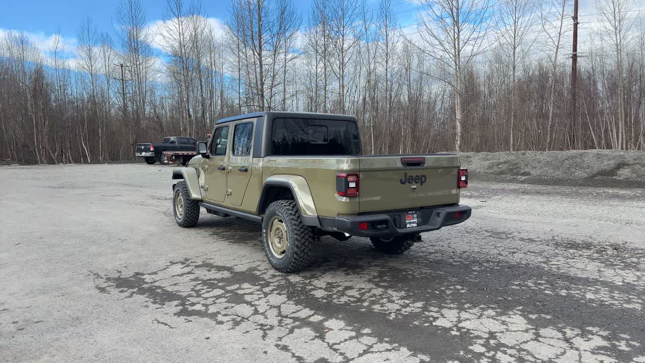 Thumbnail: 2026 Jeep Gladiator - 11