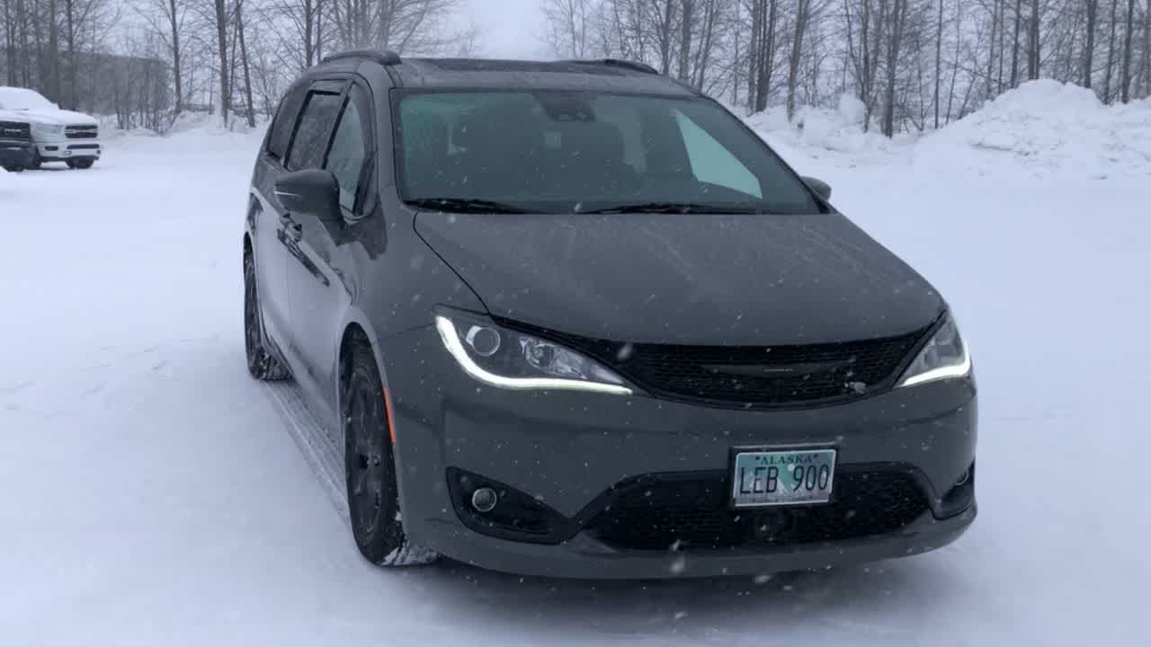 2020 Chrysler Pacifica Limited photo 4