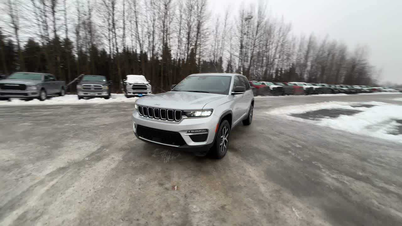 Thumbnail: 2025 Jeep Grand Cherokee - 5