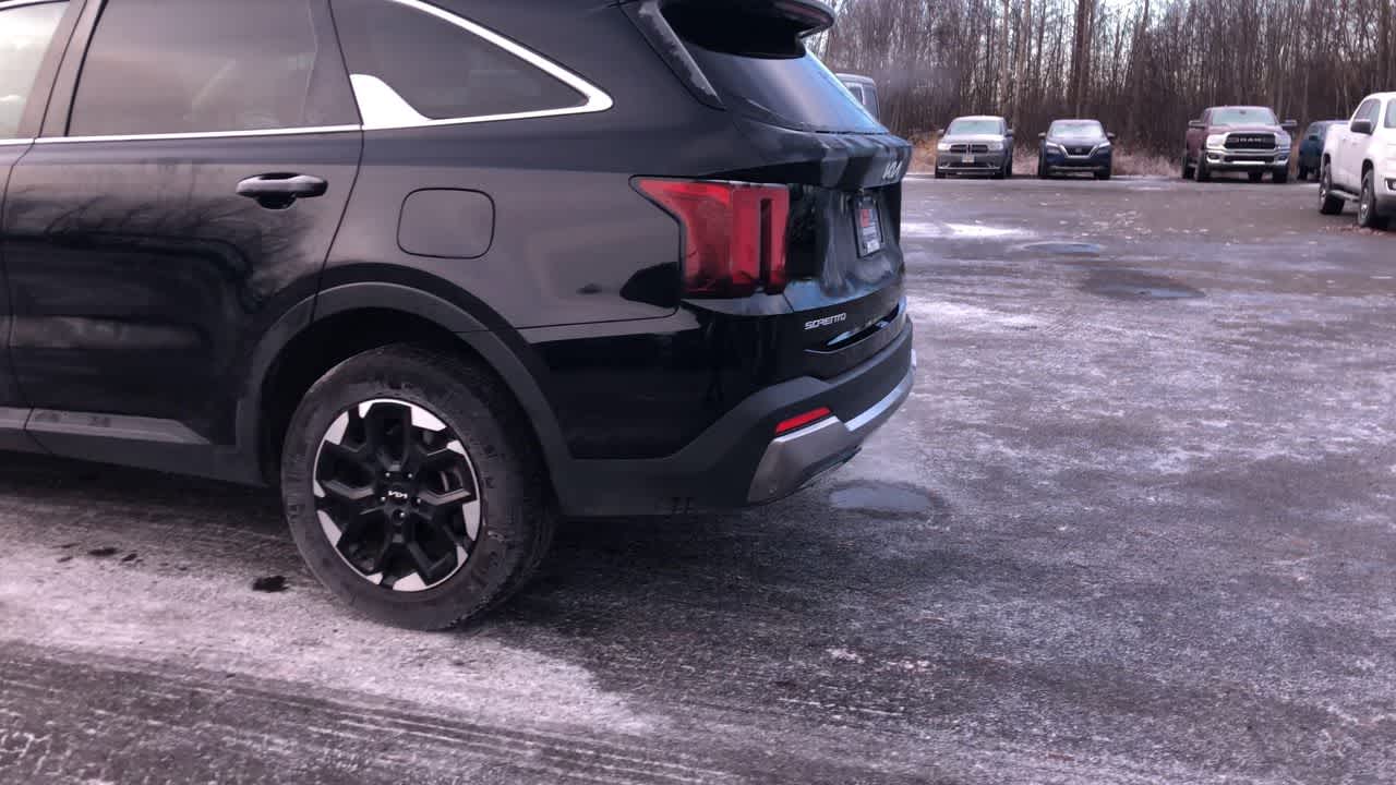 Thumbnail: 2024 Kia Sorento - 9