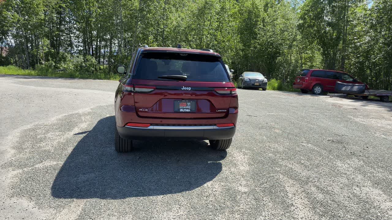 Thumbnail: 2026 Jeep Grand Cherokee - 12