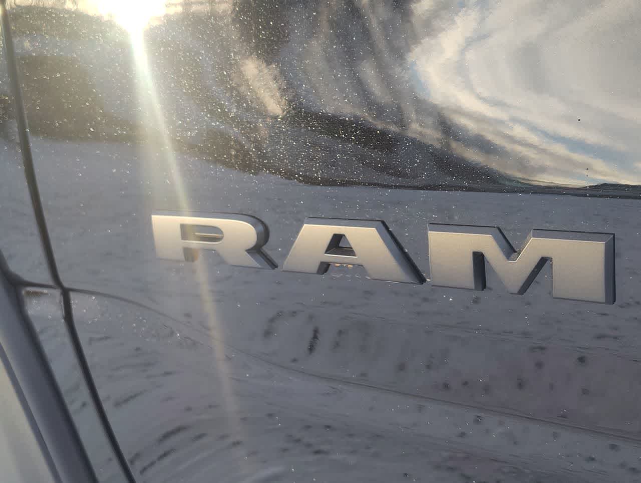 Thumbnail: 2026 RAM 1500 - 18