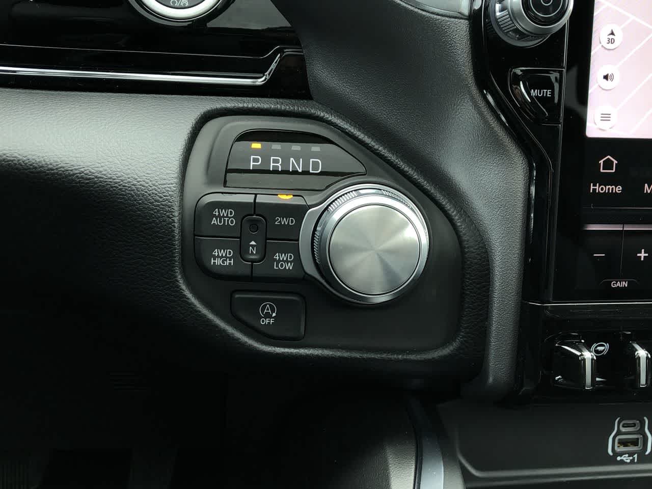 Thumbnail: 2025 RAM 1500 - 27