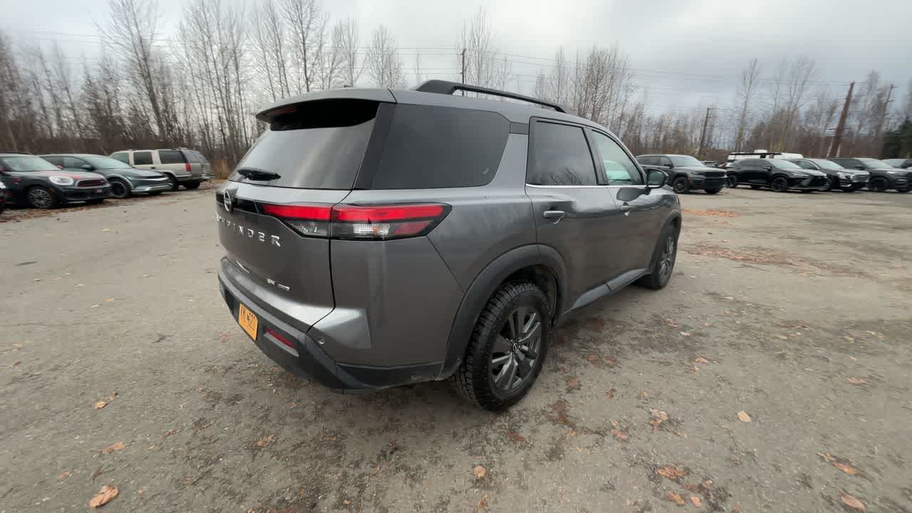 Thumbnail: 2024 Nissan Pathfinder - 14