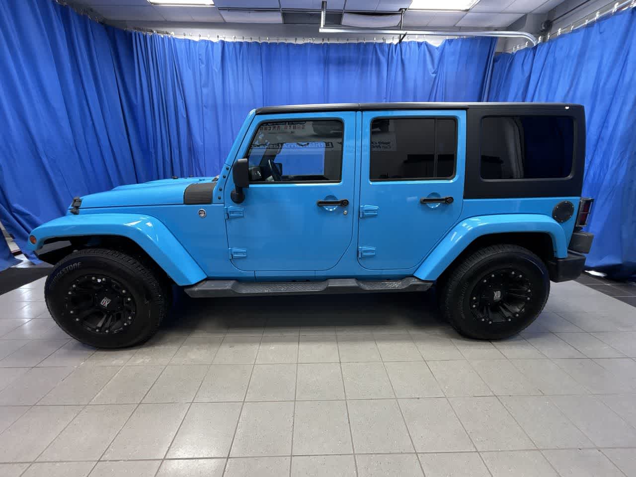 Thumbnail: 2017 Jeep Wrangler - 5